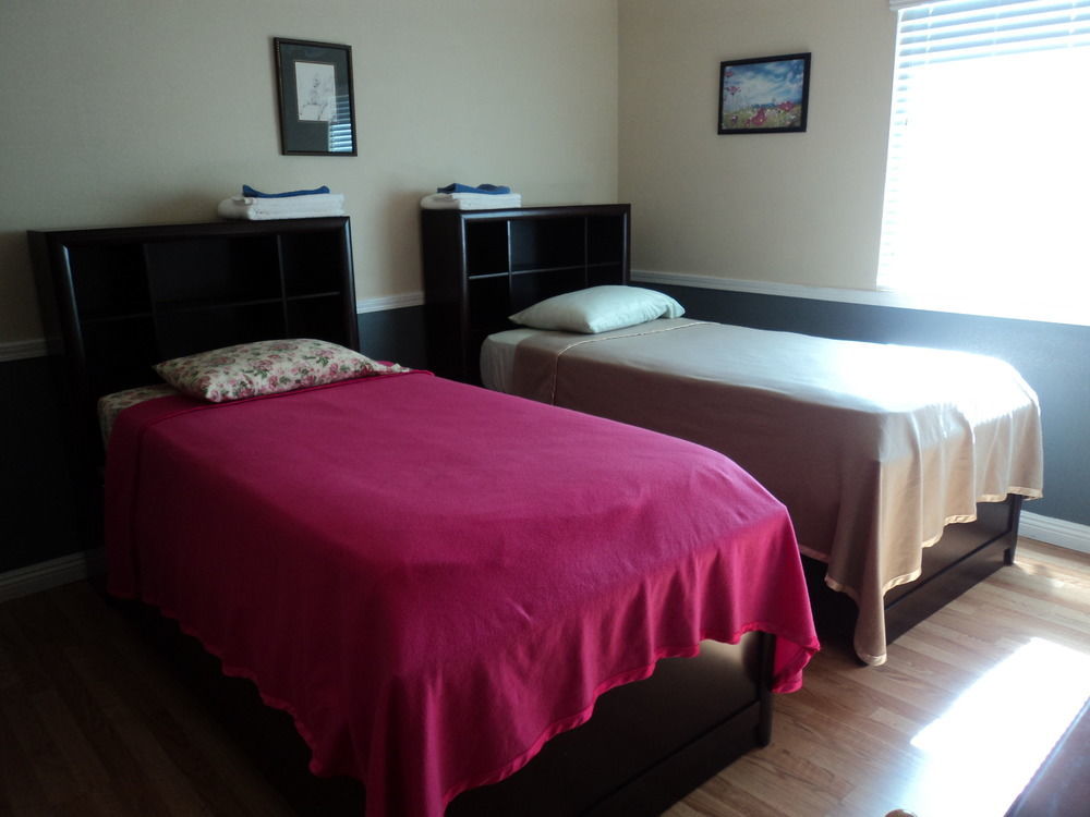 Travelers Bed & Breakfast Hostel 拉斯维加斯 外观 照片