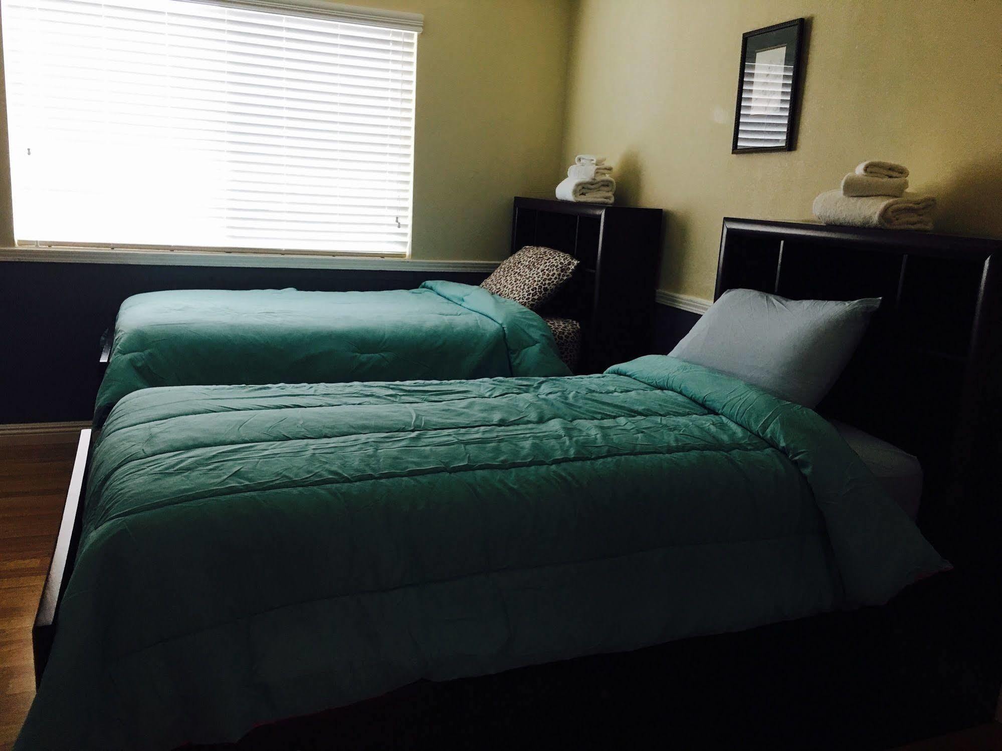 Travelers Bed & Breakfast Hostel 拉斯维加斯 外观 照片